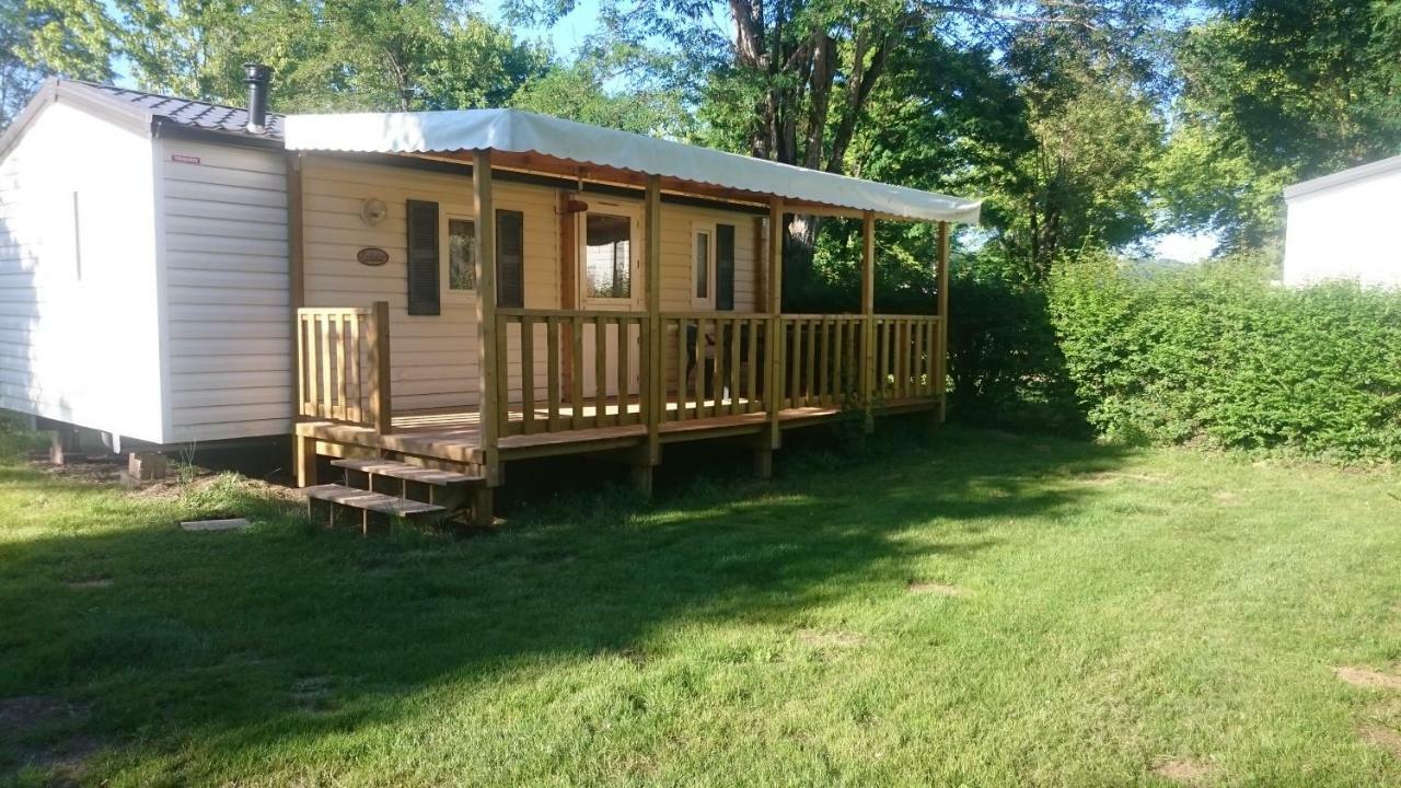 Camping Paradis Le Rocher De La Granelle Ле-Бюг Экстерьер фото